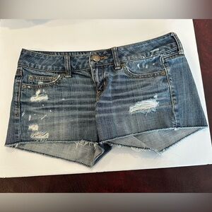 Distressed Demin Shorts American Eagle Size 2